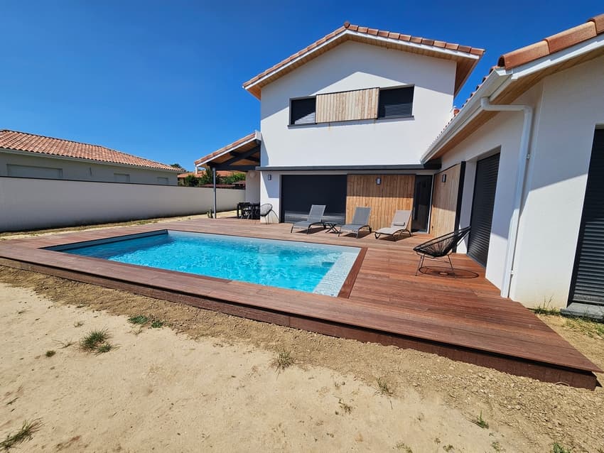 Terrasse bois exotique réalisée à Tercis-les-bains