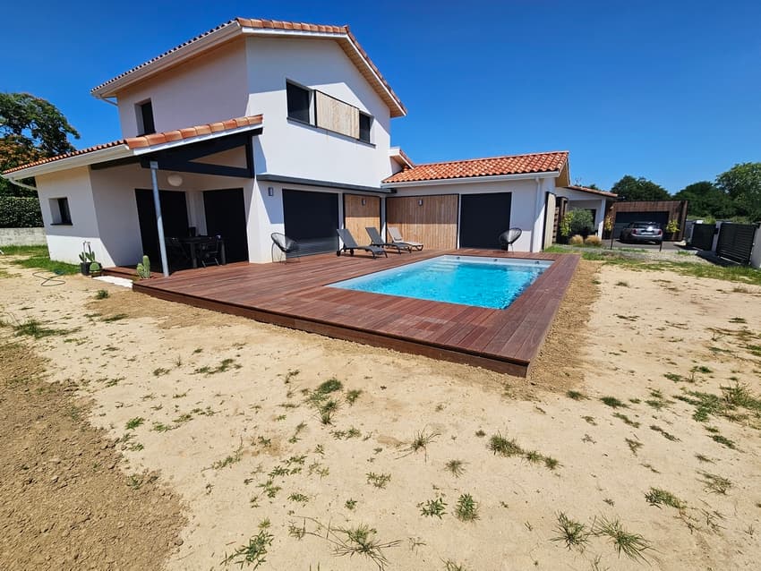 Terrasse bois exotique réalisée à Tercis-les-bains