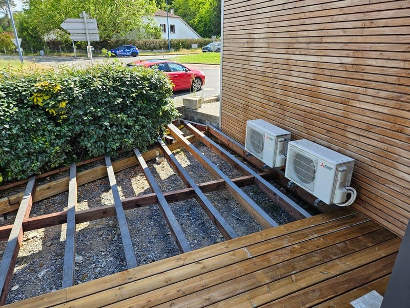 Terrasse pin réalisée à Yzosse (40) - GM Charpentes