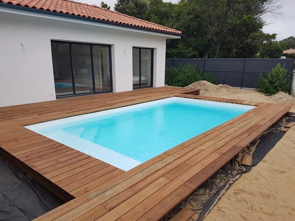 Terrasse bois plage de piscine - Dax - Landes (40)